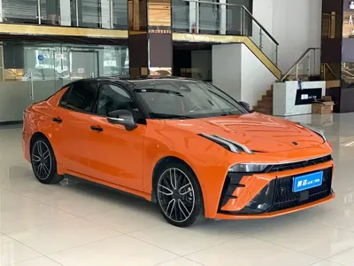 Lynk & Co 03