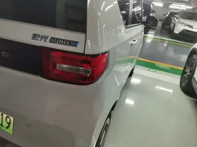 Wuling MINIEV