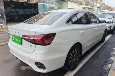 Roewe i5