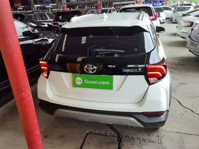 Toyota Yaris L