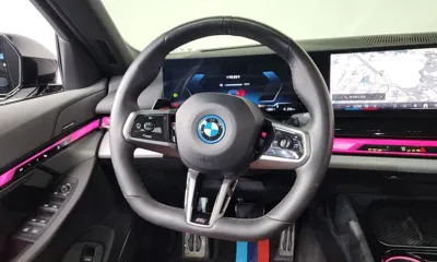 BMW i5