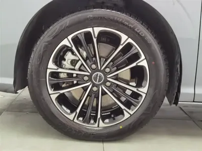 Roewe iMAX8