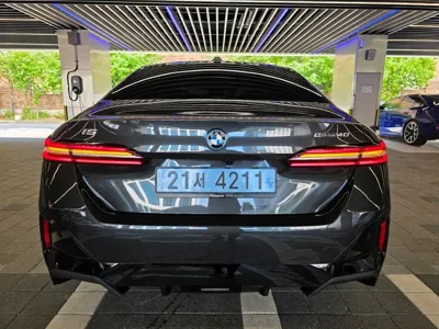 BMW i5