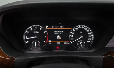 Genesis EQ900