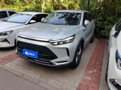 BAIC X7