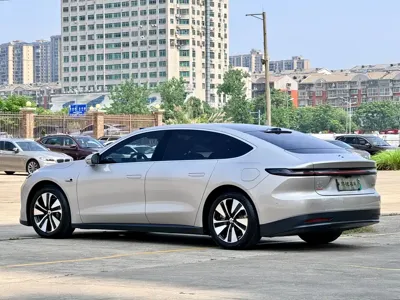 Nio ET7