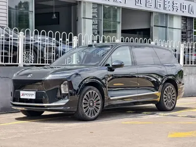 Nio ES8