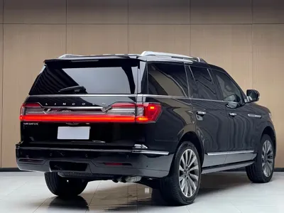 Lincoln Navigator