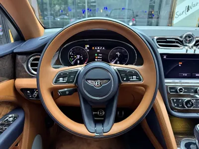 Bentley Bentayga PHEV