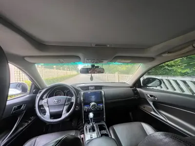Toyota Reiz