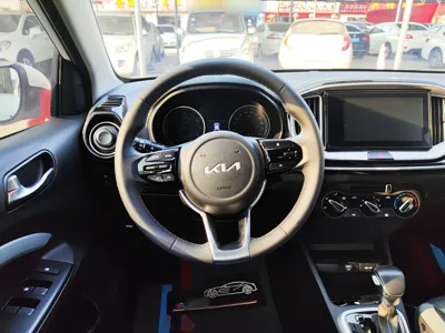 Kia kx1 Stonic