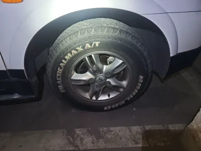 Roewe W5