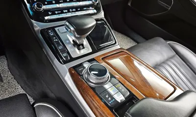 Genesis EQ900