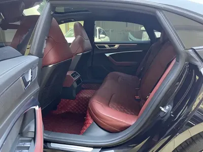 Audi A7L