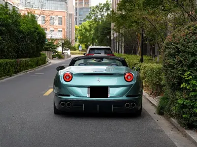 Ferrari California T