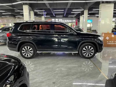 Roewe RX8