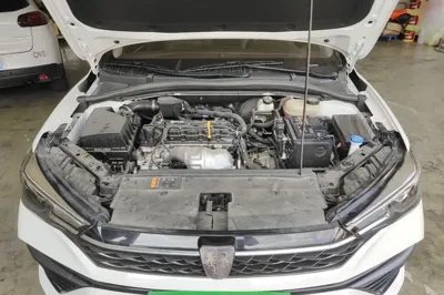 Roewe i5