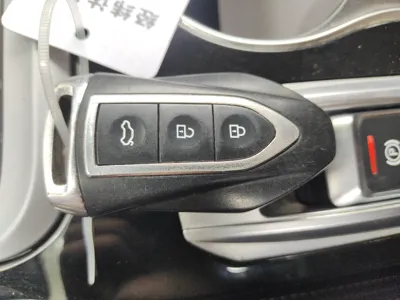Zotye SR7