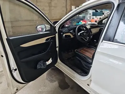 Baojun 360