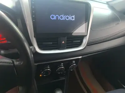 Toyota Yaris L