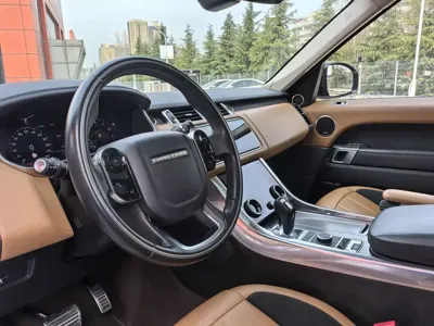 Land Rover Sport