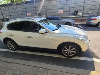 Infiniti EX