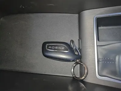 Roewe i5