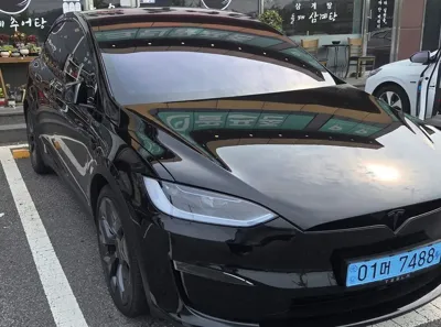 Tesla Model X