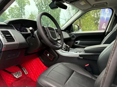 Land Rover Sport