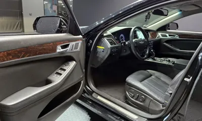 Hyundai Genesis