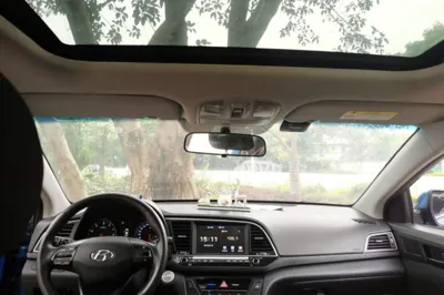 Hyundai Elantra (6th Generation