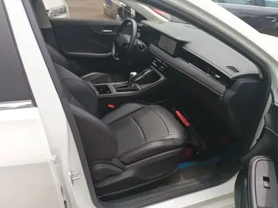 Roewe i5