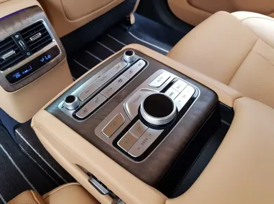 Kia K9