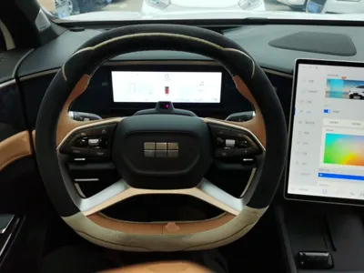 Geely Galaxy L7