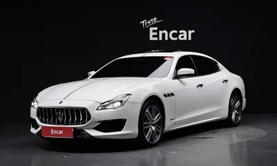Maserati Quattroporte