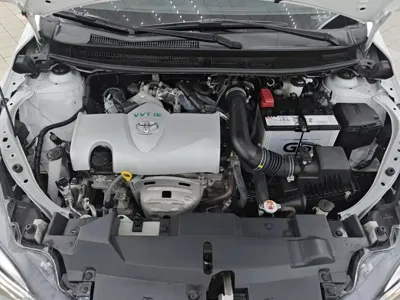 Toyota Yaris L