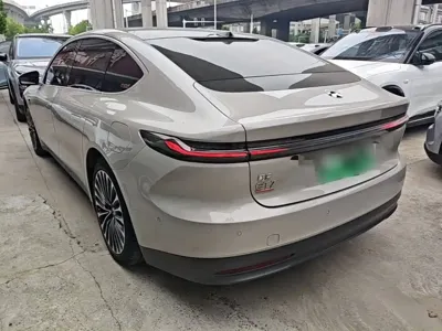Nio ET7