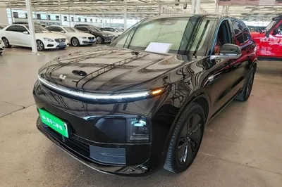 Li Auto L6
