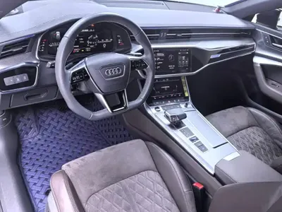 Audi A7L