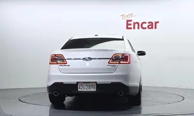 Ford Taurus