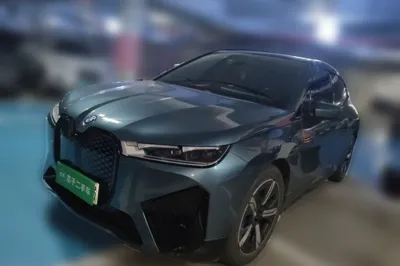 BMW iX