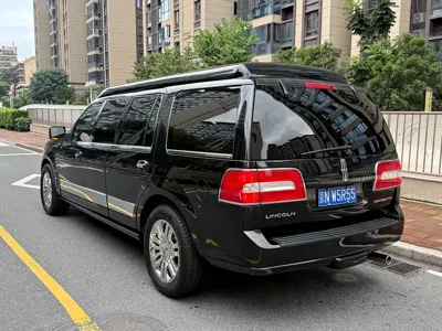 Lincoln Navigator