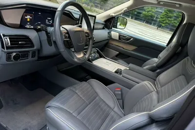 Lincoln Navigator