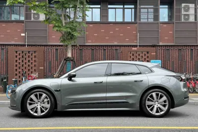 Zeekr 001