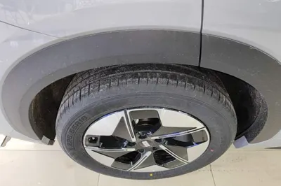 Geely Galaxy E5