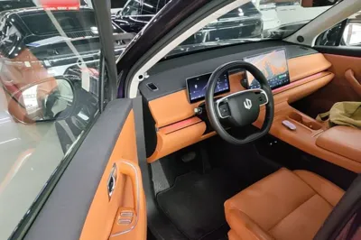 Leapmotor C16