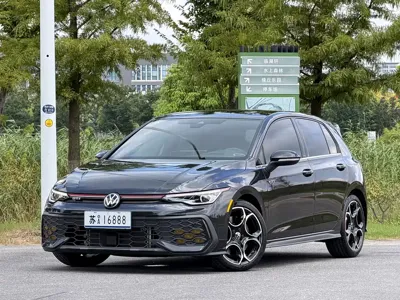 Volkswagen Golf GTI