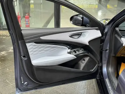 BYD Seal