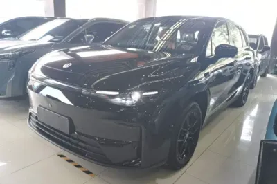 Leapmotor C10