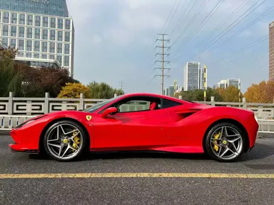 Ferrari F8